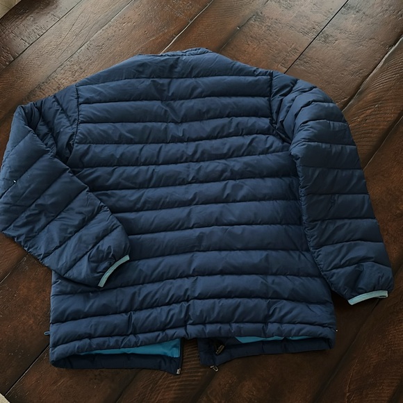 Patagonia Boys' Down Sweater Large (12) - Picture 2 of 4